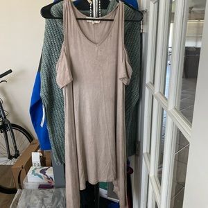 Tan highlow sleeveless dress